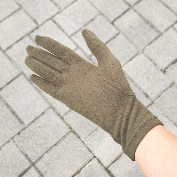 Saks Fifth Avenue Olive Green Fine Fashion Gloves - Picture 3 of 8